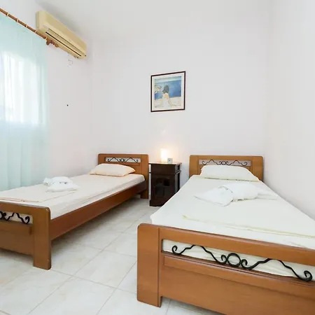 Lägenhet Myrtos Kefalonia Divarata